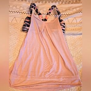 Lululemon tank size.8